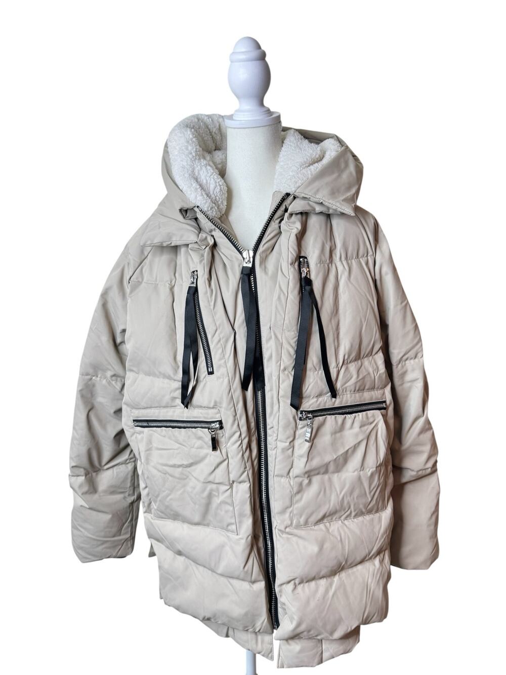 OROLAY 092 Universe® Women's Thickened Down Jacket in Beige Size Medium